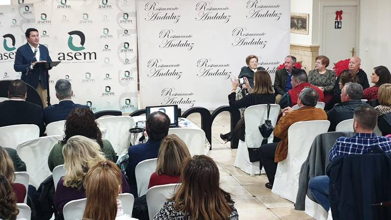 Homenaje a la mujer empresaria Homenaje a la mujer empresaria