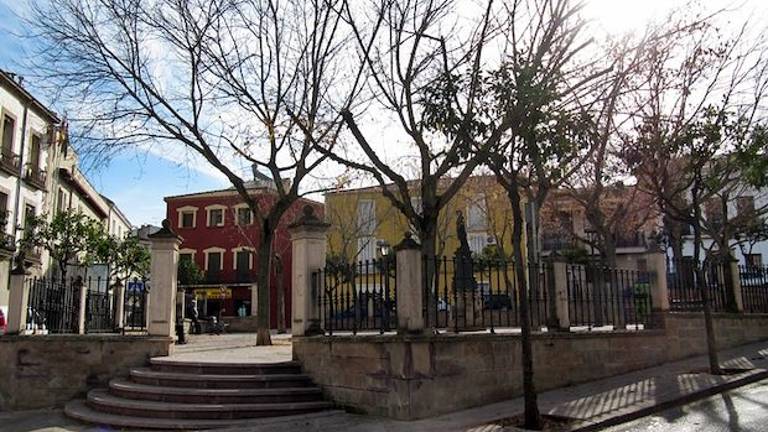 La escasez de luz en el casco antiguo ya no es un problema La escasez de luz en el casco antiguo ya no es un problema