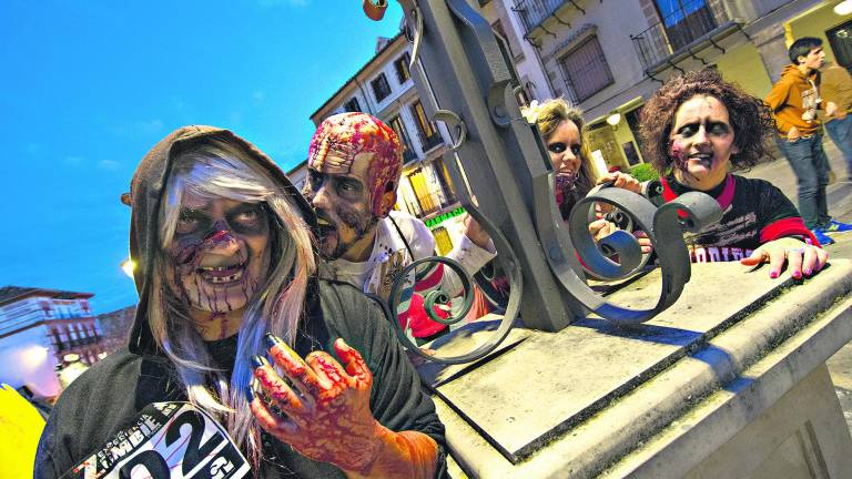 Zombies invaden el casco antiguo