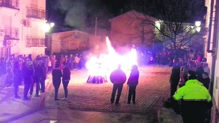 Movimiento para abrir las fiestas