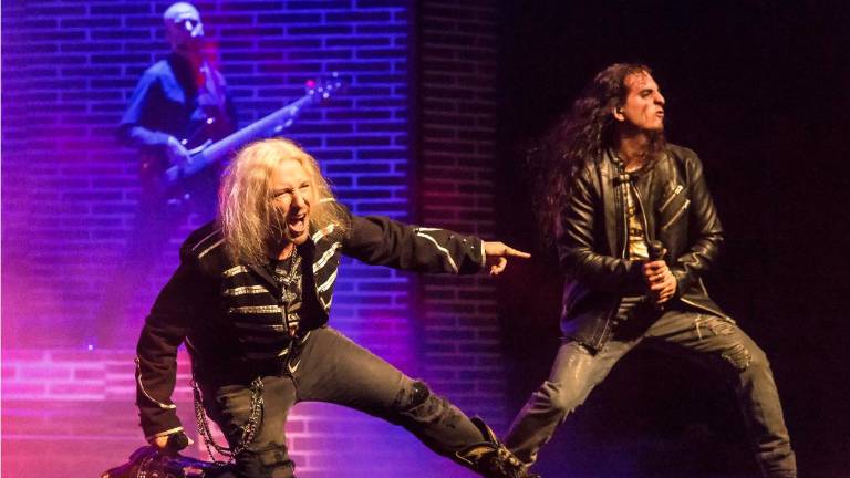 Las leyendas del rock pisan Jaén Las leyendas del rock pisan Jaén