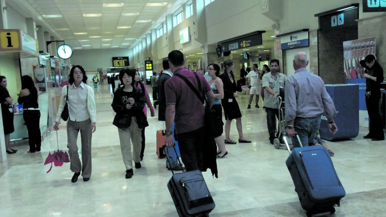 Más de 440.000 viajeros en el aeropuerto en lo que va de año