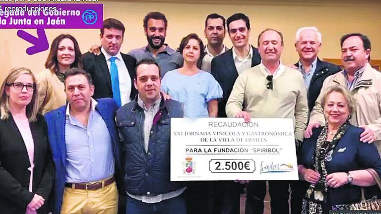 El PSOE “se engancha” con “Spiriman” por un donativo El PSOE “se engancha” con “Spiriman” por un donativo