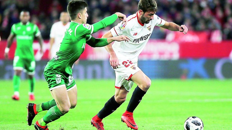 Correa y Vázquez sitúan al Sevilla en otra final de la Copa