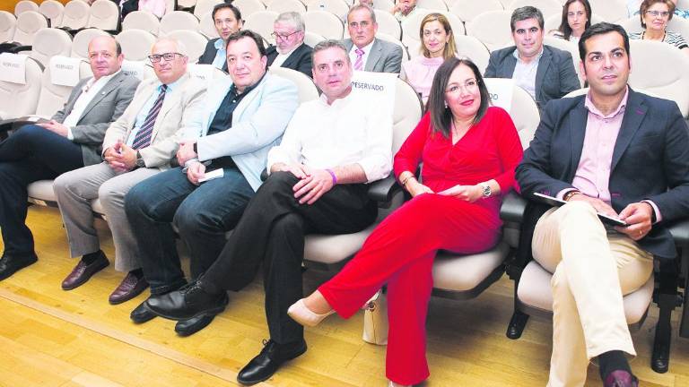 Los constructores notan una leve mejora y dan más empleo Los constructores notan una leve mejora y dan más empleo