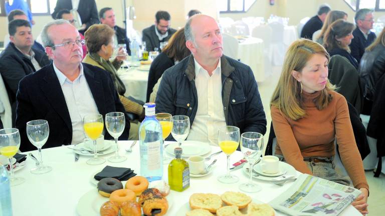 Una promesa:acabar con loscuidados gratuitos Una promesa:acabar con loscuidados gratuitos