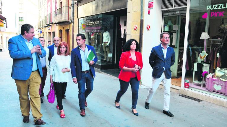 Visita institucional al Centro Comercial Abierto Visita institucional al Centro Comercial Abierto