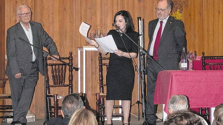 Conocimiento flamenco y prácticas sobre el tablao que miran al cante