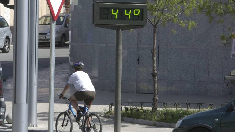 Los termómetros volverán a las calles por 401,77 euros al mes Los termómetros volverán a las calles por 401,77 euros al mes