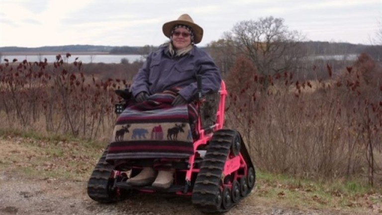 Una silla de ruedas todoterreno para experimentar la libertad