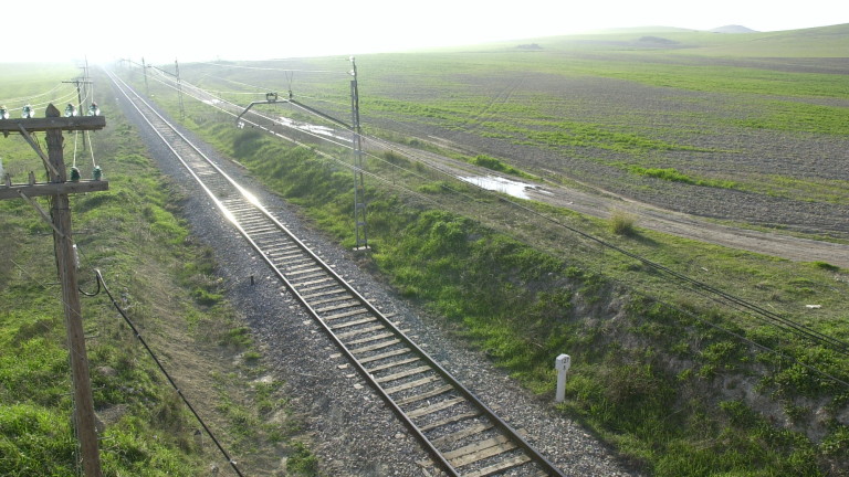 Cortado el tráfico ferroviario entre las estaciones de Larva y Huesa