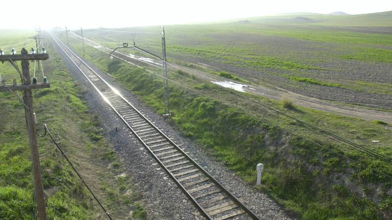 Cortado el tráfico ferroviario entre las estaciones de Larva y Huesa Cortado el tráfico ferroviario entre las estaciones de Larva y Huesa