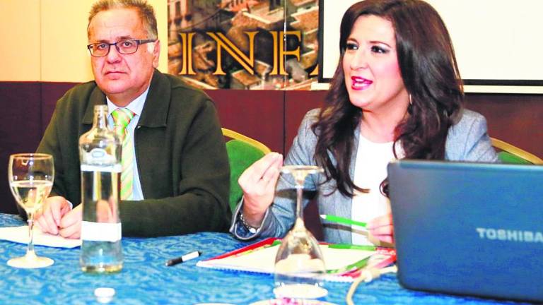 Las Ampas debaten sobre el papel de los consejos escolares Las Ampas debaten sobre el papel de los consejos escolares