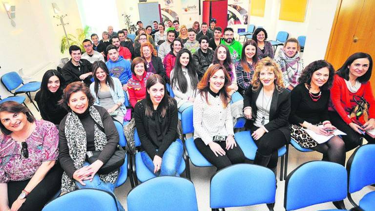 Jóvenes realizarán prácticas de empresa en Italia y República Checa Jóvenes realizarán prácticas de empresa en Italia y República Checa