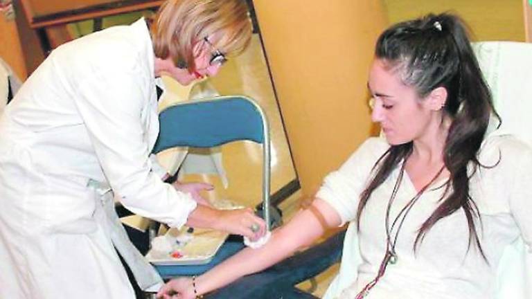 Donantes recogen 2.905 bolsas de sangre y plasma en 2015 Donantes recogen 2.905 bolsas de sangre y plasma en 2015
