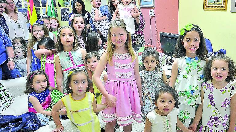 Un desfile infantil solidario para ayudar a Cáritas Diocesana