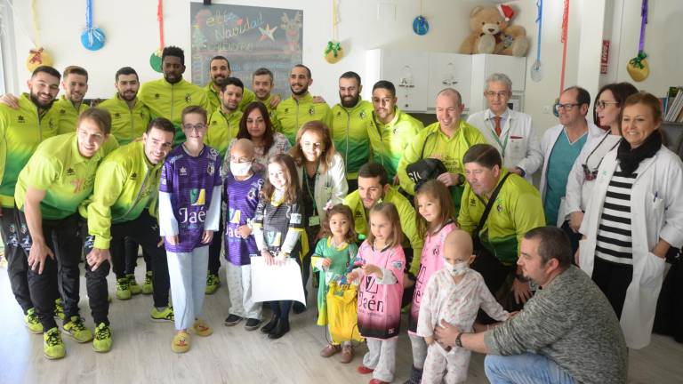 La solidaridad amarilla llega a los niños del Materno-Infantil La solidaridad amarilla llega a los niños del Materno-Infantil