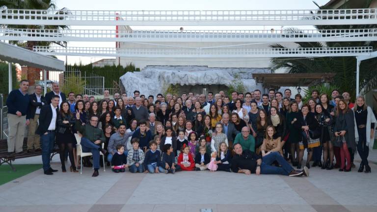 La gran reunión de la familia Linde-Calle La gran reunión de la familia Linde-Calle