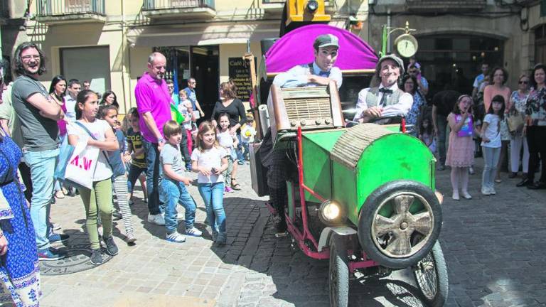 Éxito de público para el primer festival de circo y teatro de calle