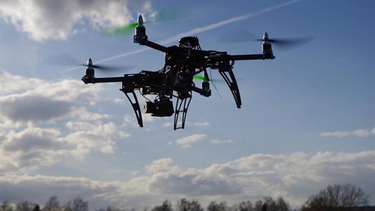 Guardia Civil presenta Equipo Pegaso, para detectar drones y otras naves