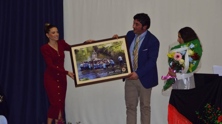 Flora González pregona a La Morenita para “Anderos de María” Flora González pregona a La Morenita para “Anderos de María”