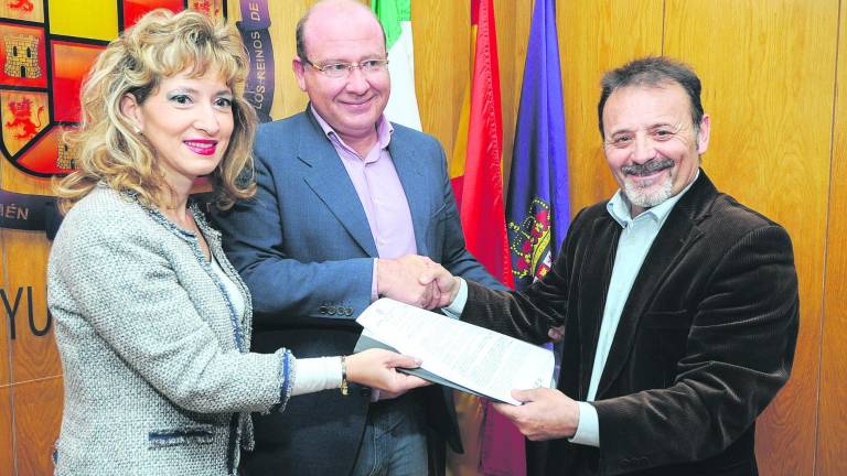 Valdeastillas llega, tras 20 años, a la terminal de su legalización Valdeastillas llega, tras 20 años, a la terminal de su legalización