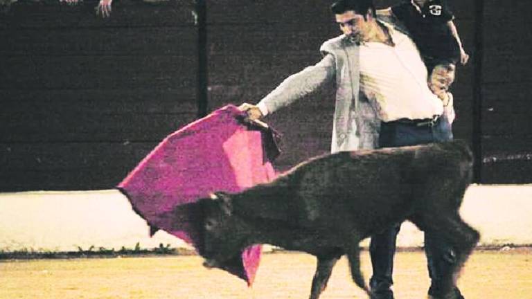 Los toreros sacan a sus niños Los toreros sacan a sus niños