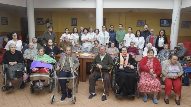 Un pueblo que derrocha alegría Un pueblo que derrocha alegría