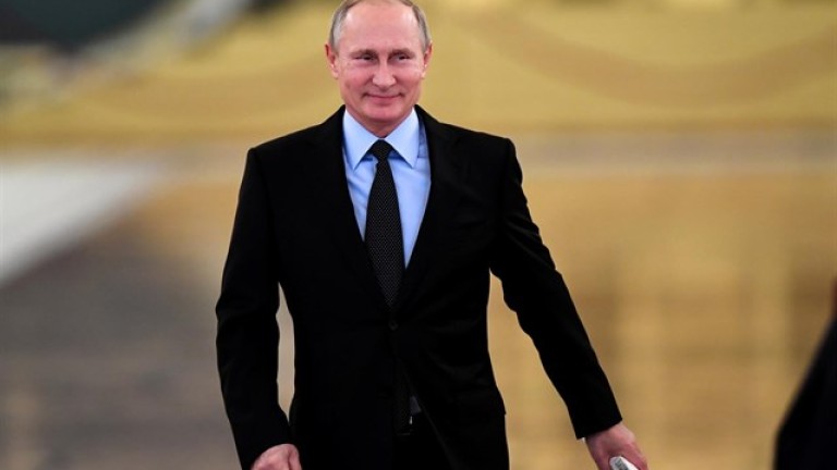Putin dice que desvelará si se presenta a la reelección
