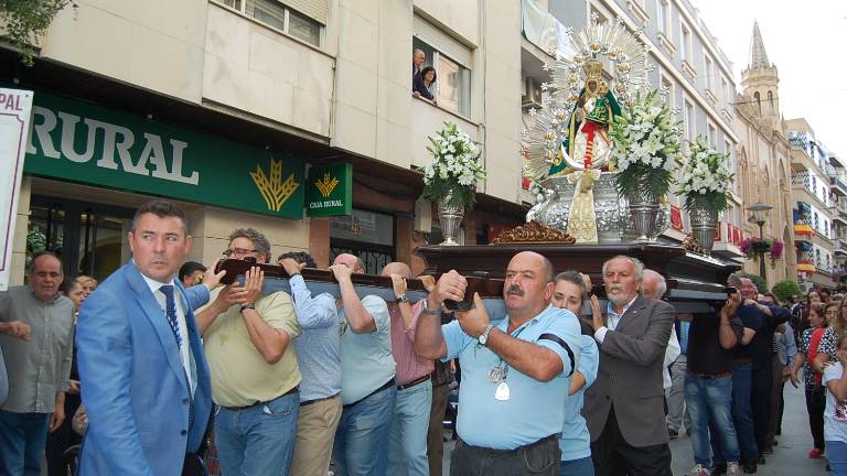 Comienza la novena a la Virgen