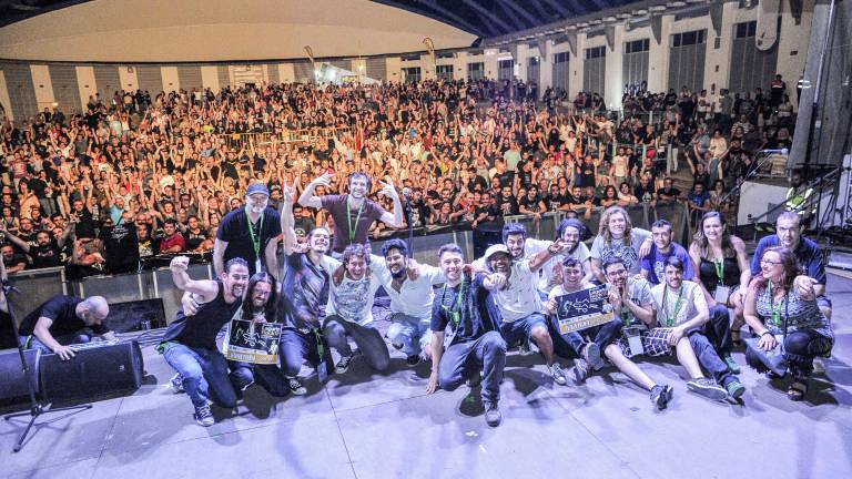Vítores, ritmo y aplausos en la velada más rockera Vítores, ritmo y aplausos en la velada más rockera
