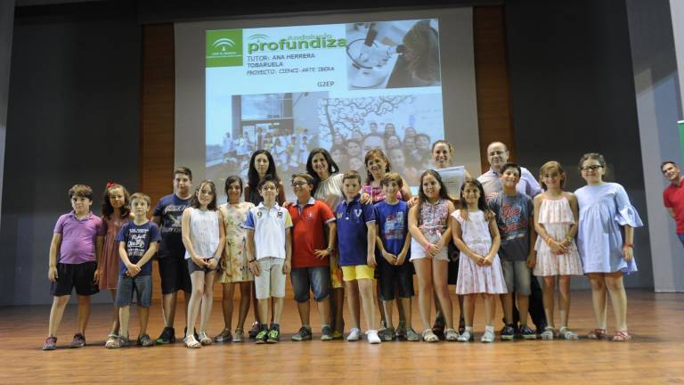 Formación más allá de las aulas Formación más allá de las aulas