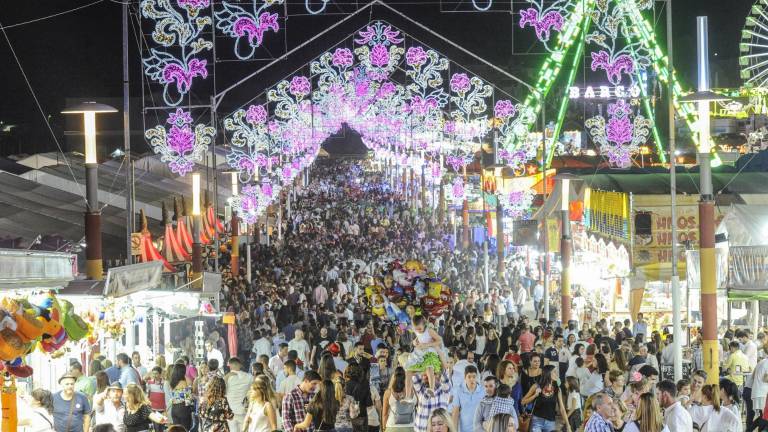 Entre tómbolas y cacharritos, gastronomía de calidad para saciar el apetito en el ferial Entre tómbolas y cacharritos, gastronomía de calidad para saciar el apetito en el ferial