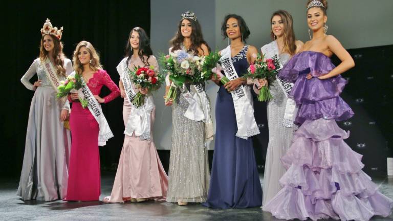 toda una reina de la belleza toda una reina de la belleza