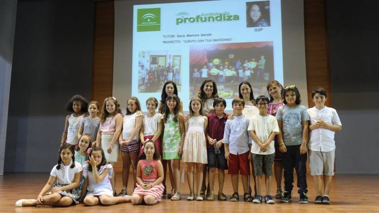 Formación más allá de las aulas Formación más allá de las aulas