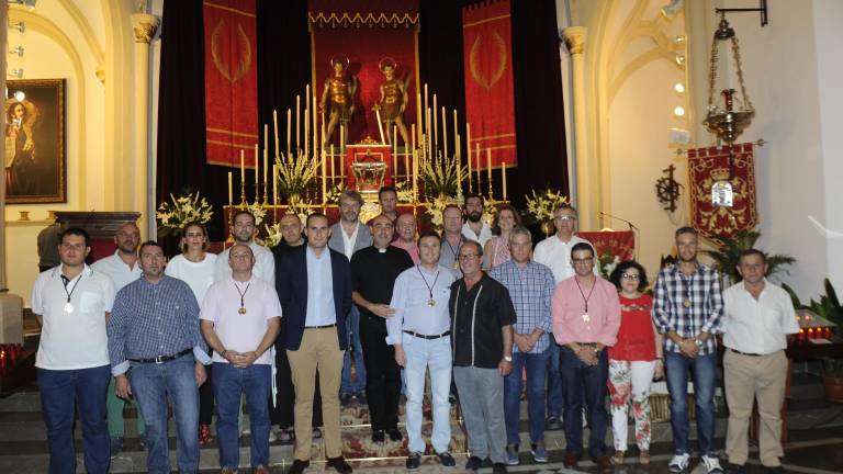 Una medalla hecha con el corazón y labrada con el alma para Arjona