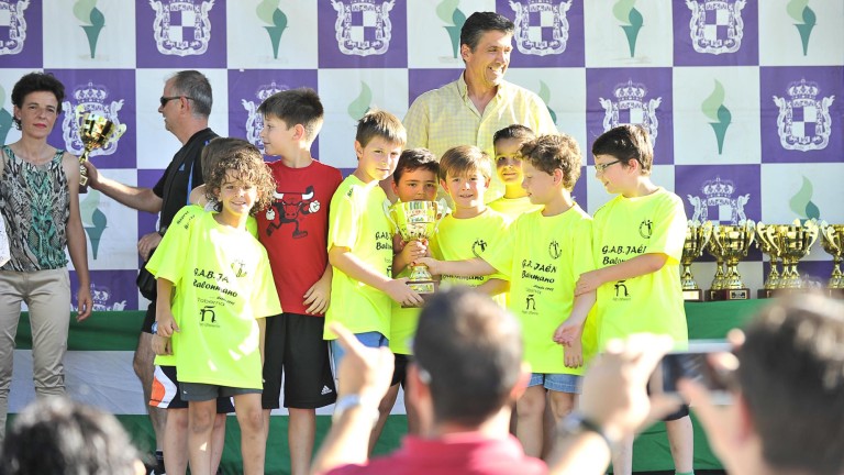 Trofeos para premiar el esfuerzo deportivo de las jóvenes promesas de Jaén