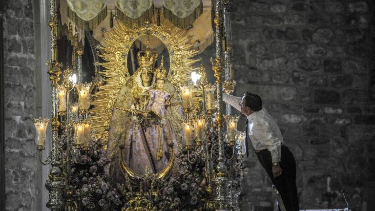 Con Paraguas también se disfruta el día grande de feria Con Paraguas también se disfruta el día grande de feria