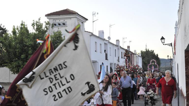Clamores para el santo zahorí Clamores para el santo zahorí