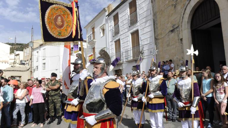 “Carchelejo es historia de la Legión” “Carchelejo es historia de la Legión”