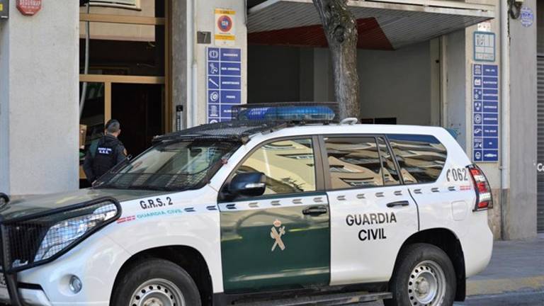 Los dos hombres muertos hallados en un coche pudieron matarse entre sí