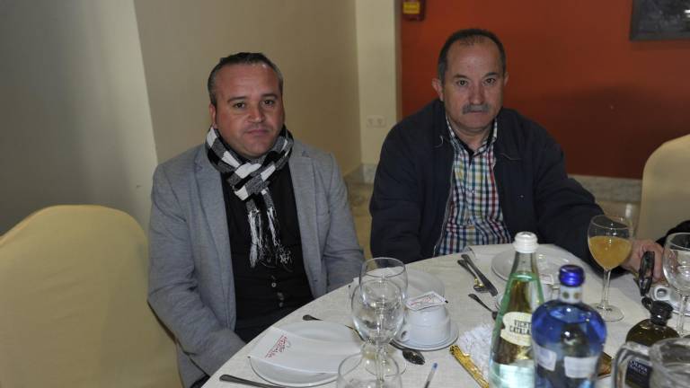 Los asistentes al acto Los asistentes al acto