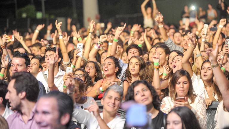 La capital se rinde ante Taburete La capital se rinde ante Taburete