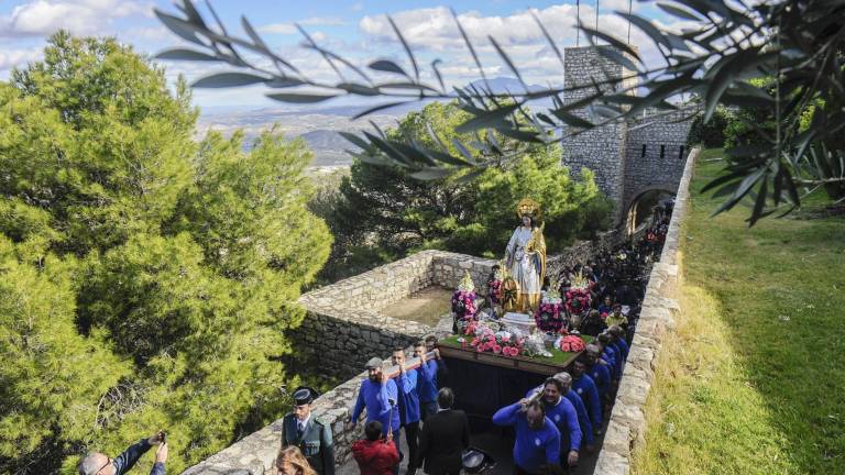 Santa Catalina triunfa sobre el mal tiempo y el puente festivo