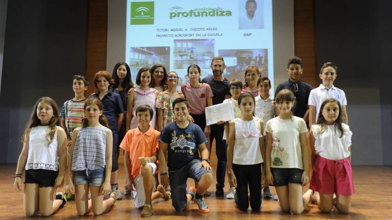 Formación más allá de las aulas Formación más allá de las aulas