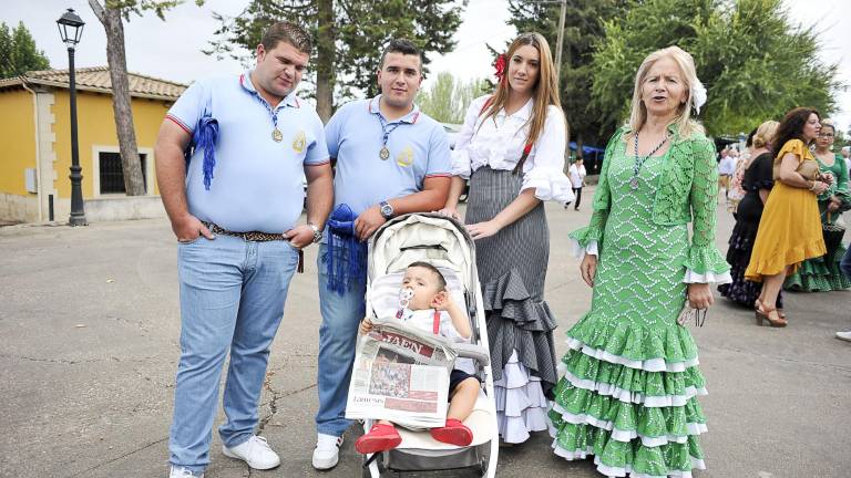 La Reina del Olivar prefiere dar agua para sus aceitunas