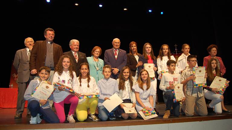 Los eufrasianos presentan su nueva revista en el Principal Los eufrasianos presentan su nueva revista en el Principal