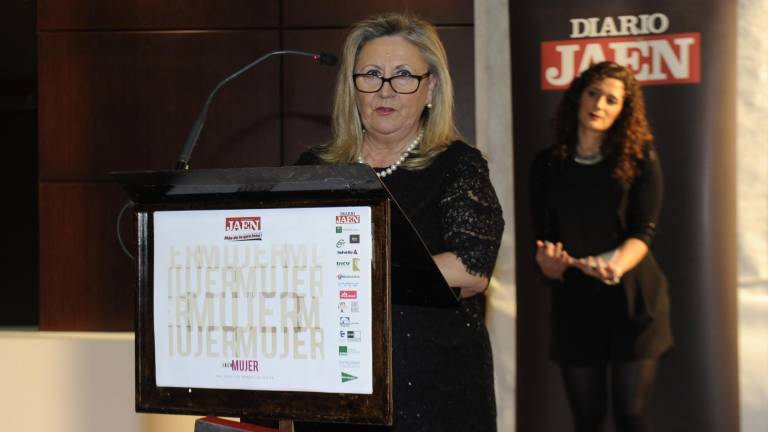 Noche versada en femenino Noche versada en femenino