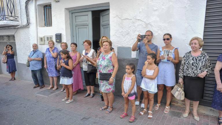 La procesión culmina las fiestas en su día grande