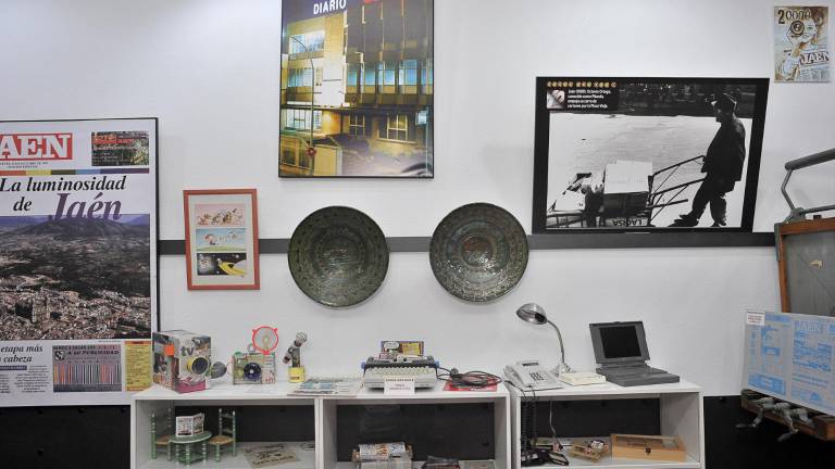 Galería por secciones de la exposición antológica “Érase una vez... La historia de Jaén contada por su periódico de cabecera” Galería por secciones de la exposición antológica “Érase una vez... La historia de Jaén contada por su periódico de cabecera”